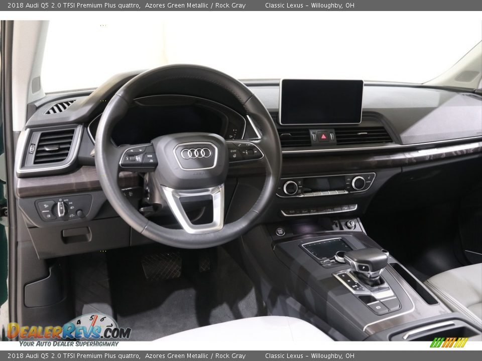 Dashboard of 2018 Audi Q5 2.0 TFSI Premium Plus quattro Photo #6