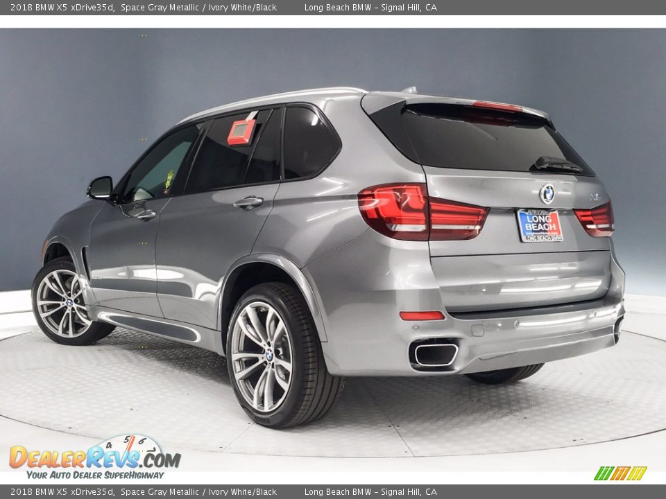 2018 BMW X5 xDrive35d Space Gray Metallic / Ivory White/Black Photo #3