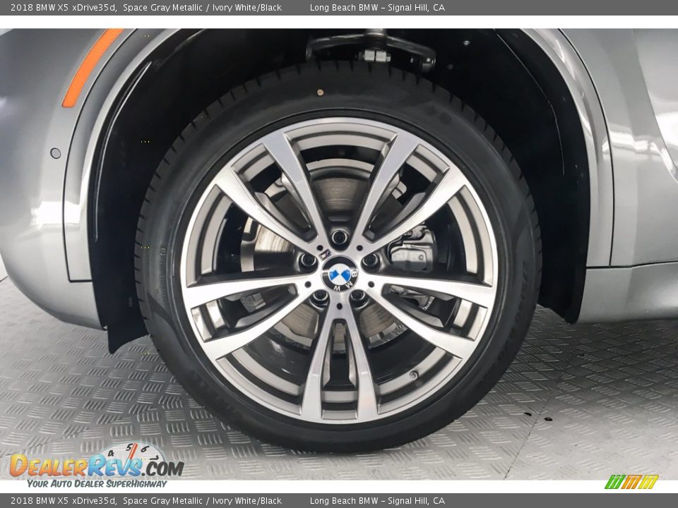 2018 BMW X5 xDrive35d Space Gray Metallic / Ivory White/Black Photo #9