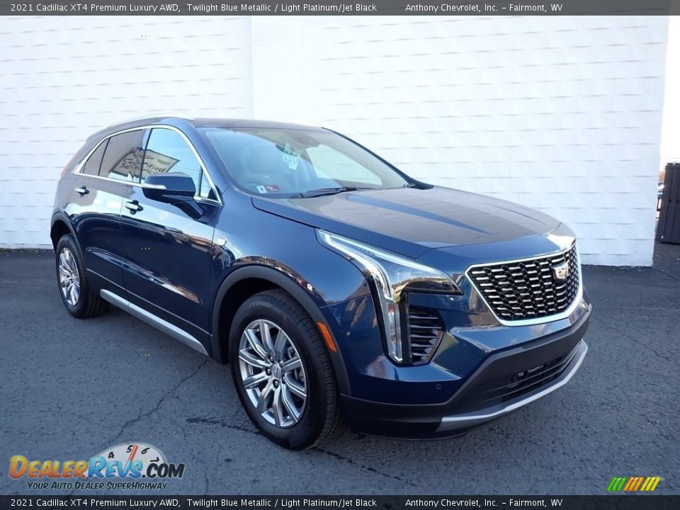 Front 3/4 View of 2021 Cadillac XT4 Premium Luxury AWD Photo #1