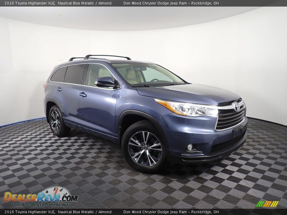 2016 Toyota Highlander XLE Nautical Blue Metallic / Almond Photo #5