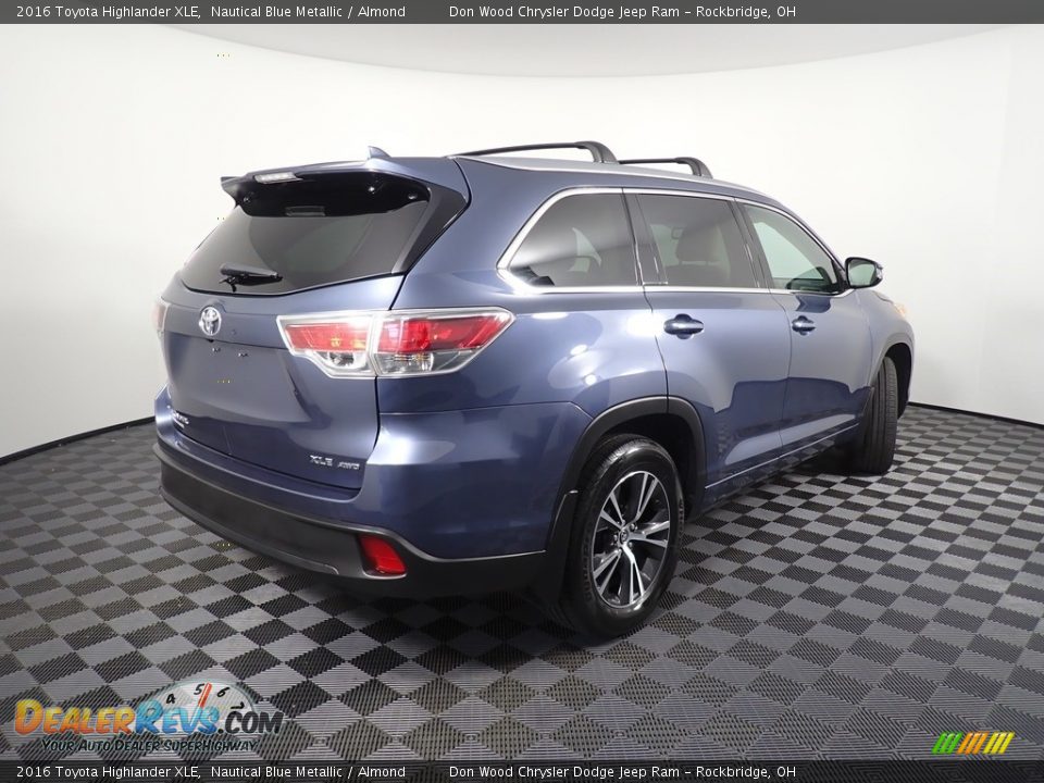2016 Toyota Highlander XLE Nautical Blue Metallic / Almond Photo #20