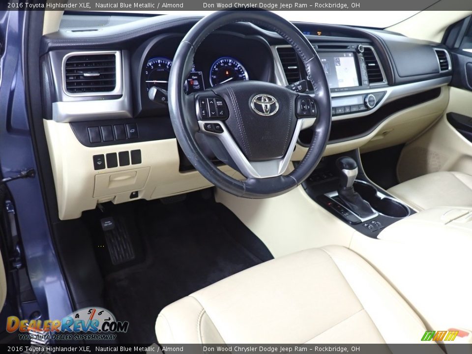 2016 Toyota Highlander XLE Nautical Blue Metallic / Almond Photo #27