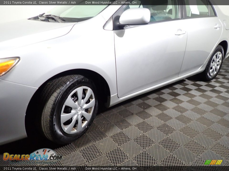 2011 Toyota Corolla LE Classic Silver Metallic / Ash Photo #8