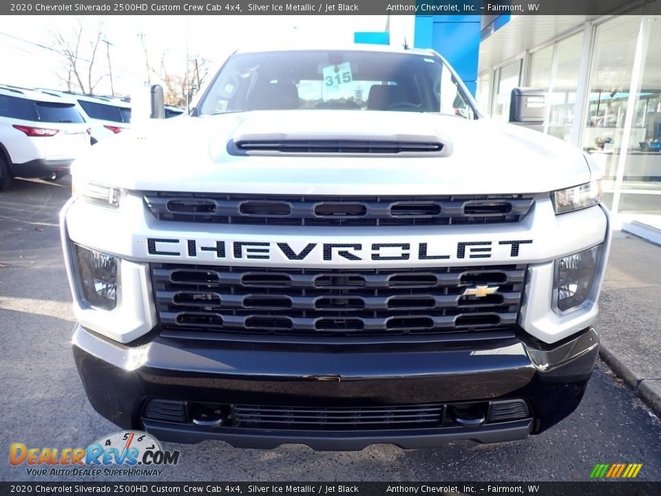 2020 Chevrolet Silverado 2500HD Custom Crew Cab 4x4 Silver Ice Metallic / Jet Black Photo #10