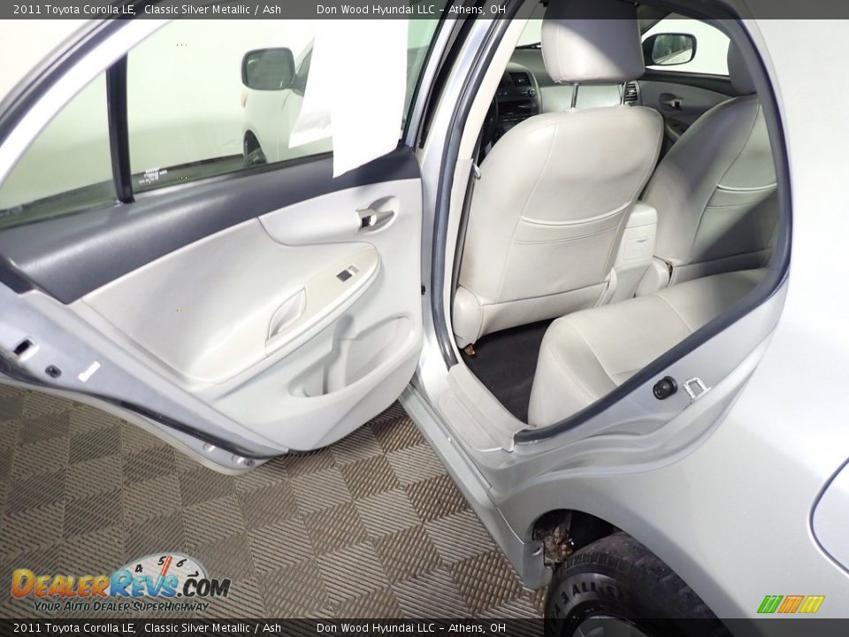 2011 Toyota Corolla LE Classic Silver Metallic / Ash Photo #20