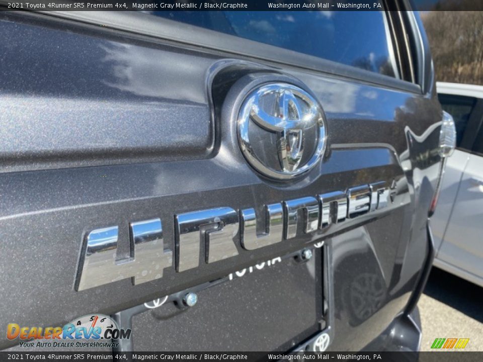 2021 Toyota 4Runner SR5 Premium 4x4 Magnetic Gray Metallic / Black/Graphite Photo #32