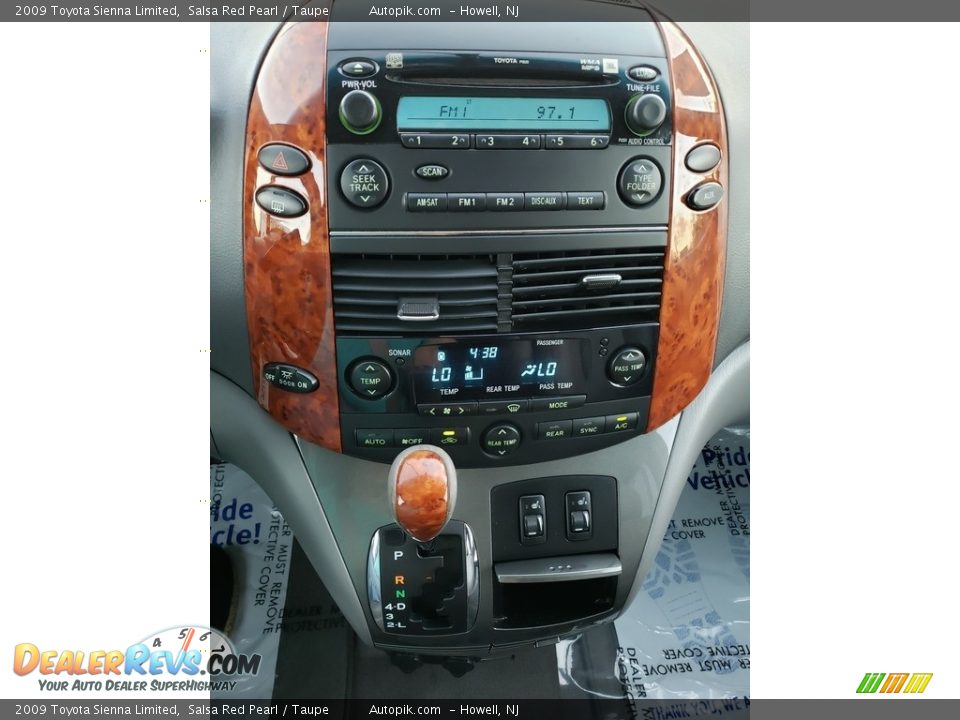 2009 Toyota Sienna Limited Salsa Red Pearl / Taupe Photo #21