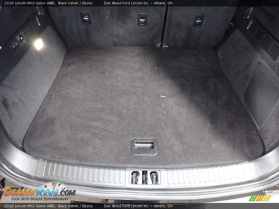 2018 Lincoln MKX Select AWD Trunk Photo #13