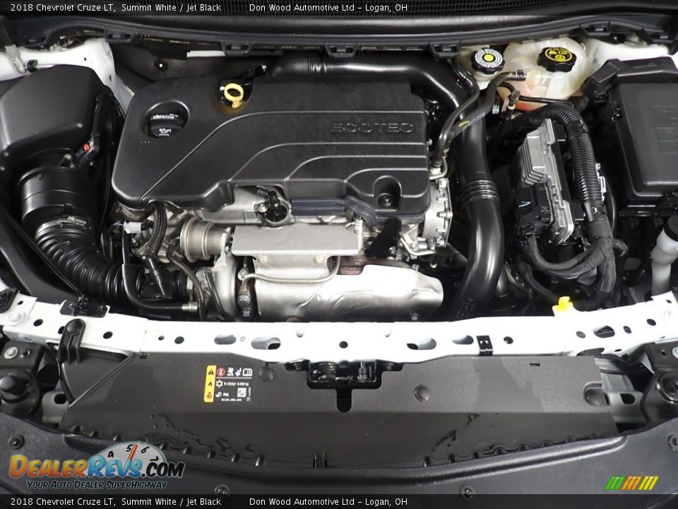 2018 Chevrolet Cruze LT Summit White / Jet Black Photo #7