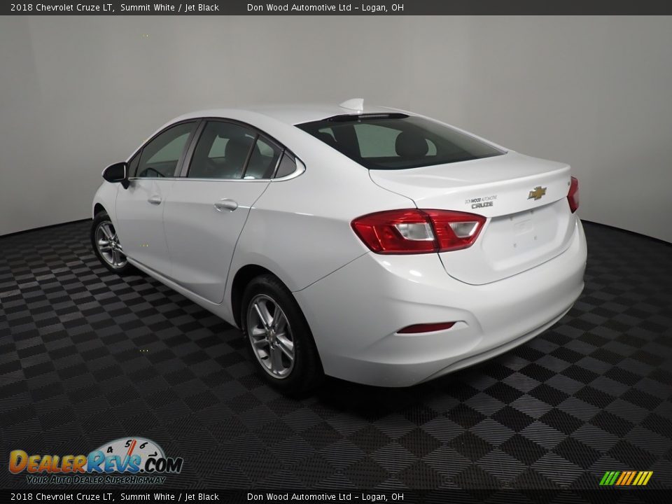 2018 Chevrolet Cruze LT Summit White / Jet Black Photo #11