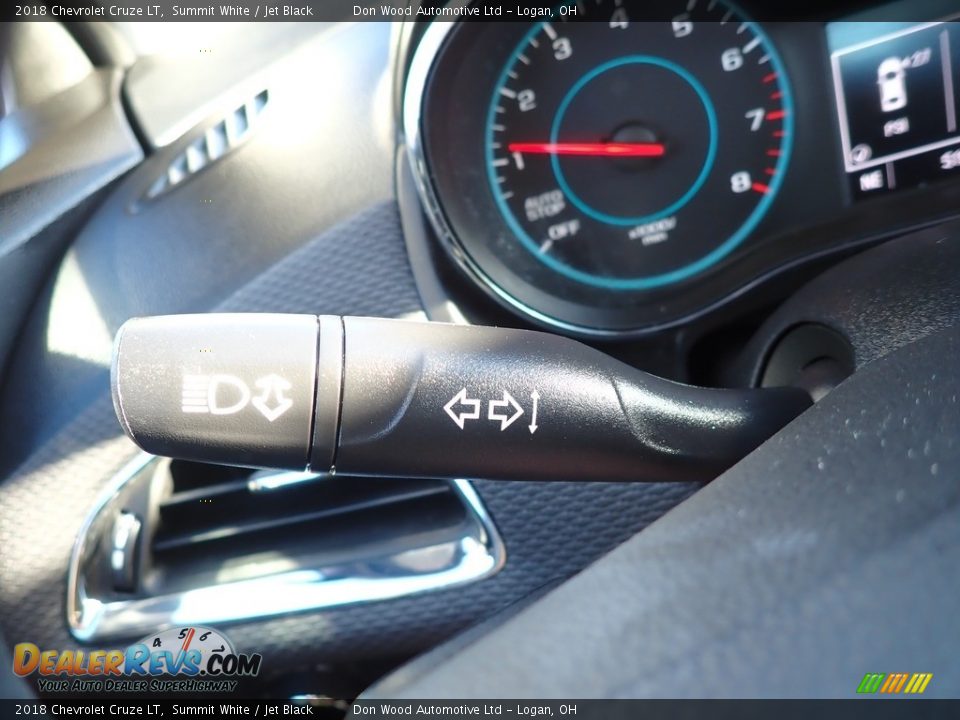 2018 Chevrolet Cruze LT Summit White / Jet Black Photo #21