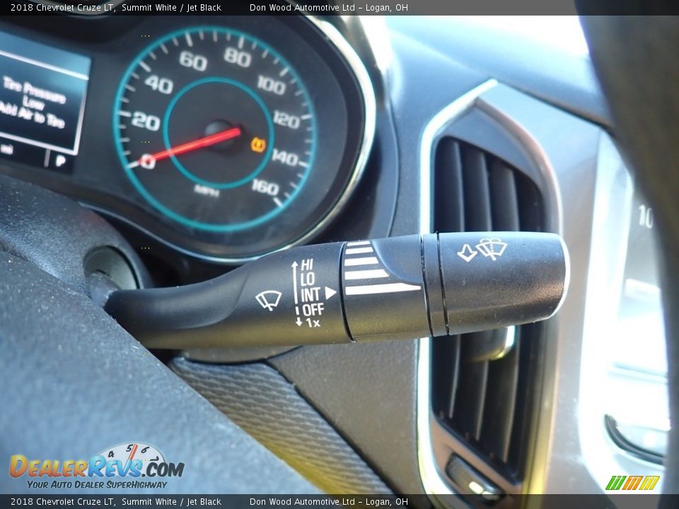 2018 Chevrolet Cruze LT Summit White / Jet Black Photo #24