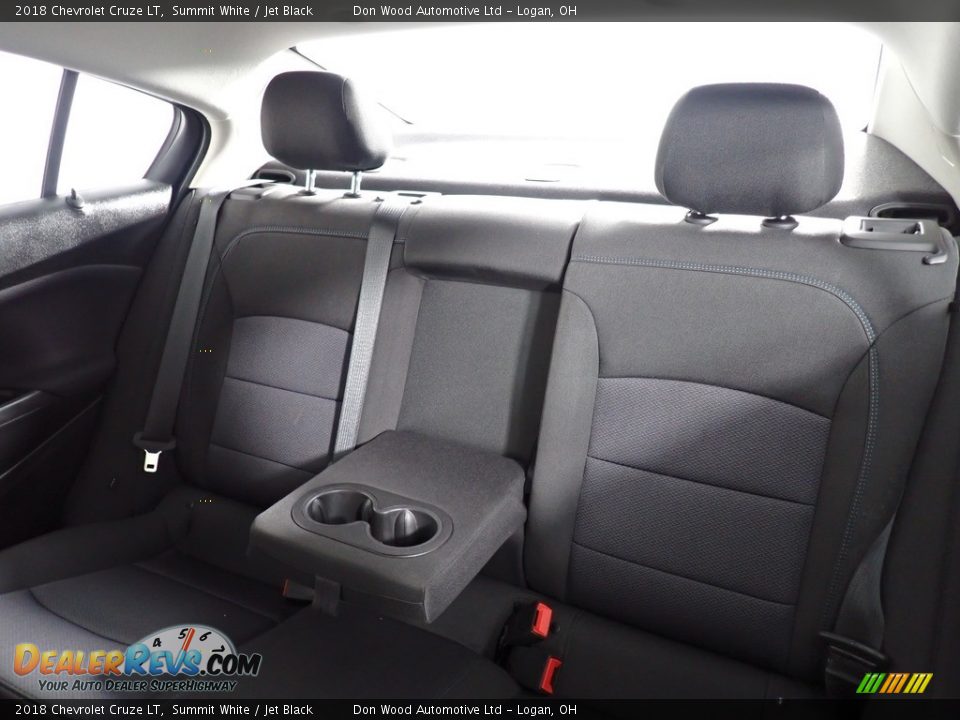 2018 Chevrolet Cruze LT Summit White / Jet Black Photo #32