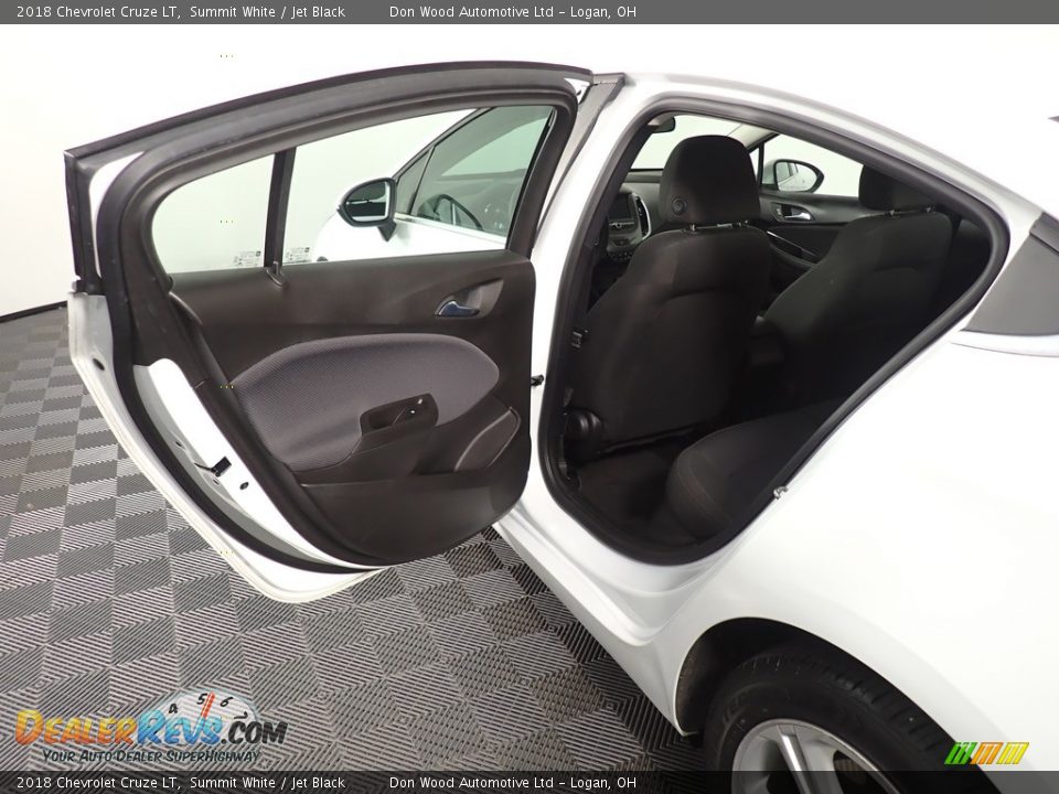 2018 Chevrolet Cruze LT Summit White / Jet Black Photo #33