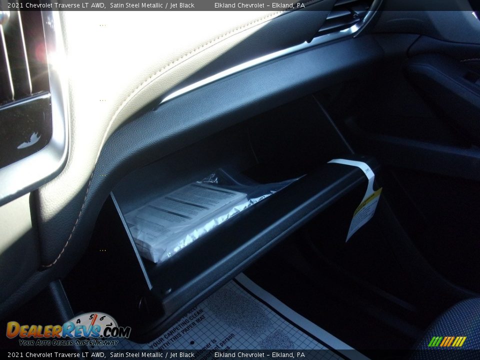 2021 Chevrolet Traverse LT AWD Satin Steel Metallic / Jet Black Photo #28
