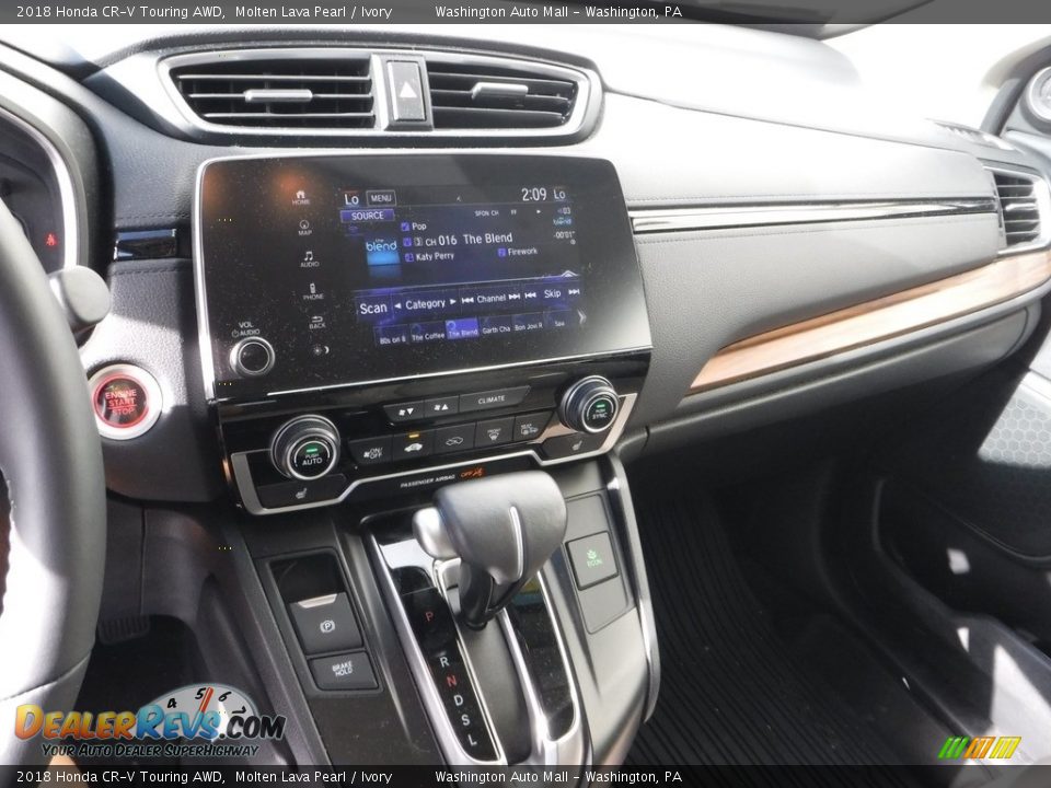 2018 Honda CR-V Touring AWD Molten Lava Pearl / Ivory Photo #17