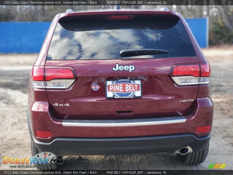 2021 Jeep Grand Cherokee Limited 4x4 Velvet Red Pearl / Black Photo #7