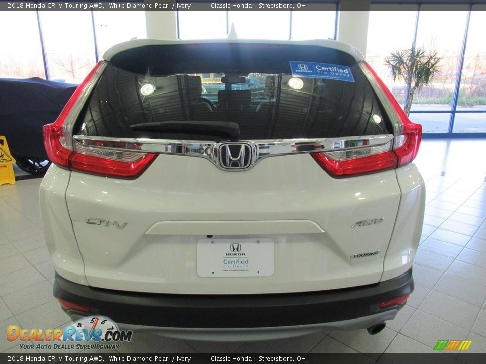 2018 Honda CR-V Touring AWD White Diamond Pearl / Ivory Photo #8