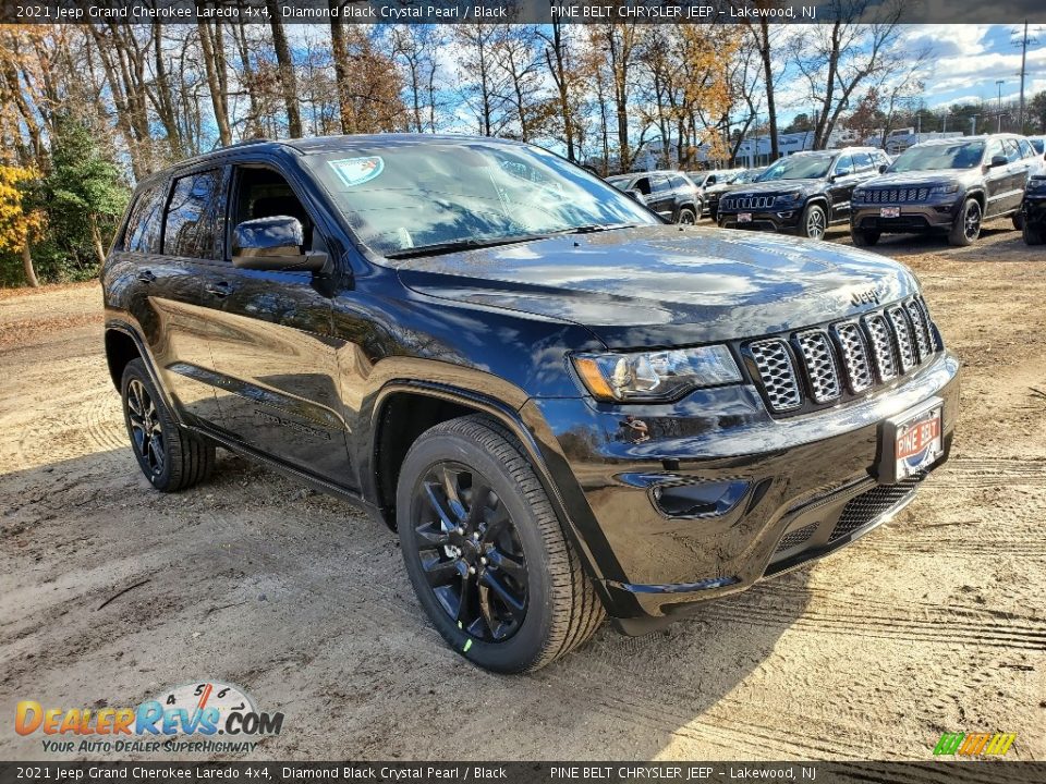 2021 Jeep Grand Cherokee Laredo 4x4 Diamond Black Crystal Pearl / Black Photo #1