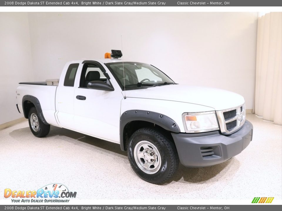 Front 3/4 View of 2008 Dodge Dakota ST Extended Cab 4x4 Photo #1