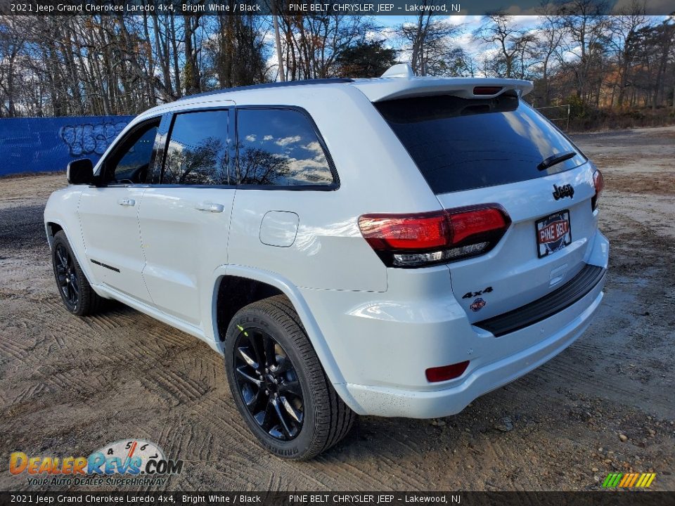2021 Jeep Grand Cherokee Laredo 4x4 Bright White / Black Photo #6