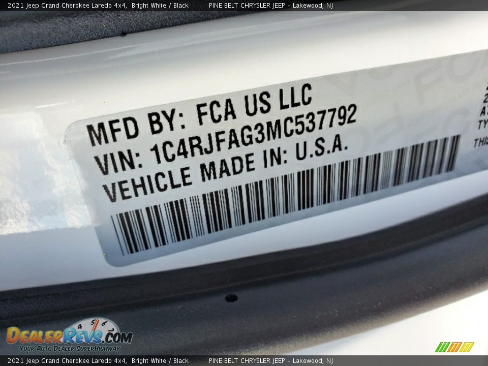 2021 Jeep Grand Cherokee Laredo 4x4 Bright White / Black Photo #13