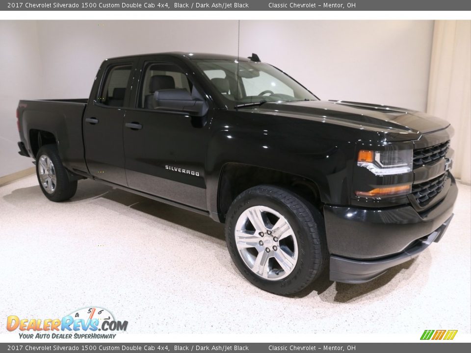 2017 Chevrolet Silverado 1500 Custom Double Cab 4x4 Black / Dark Ash/Jet Black Photo #1