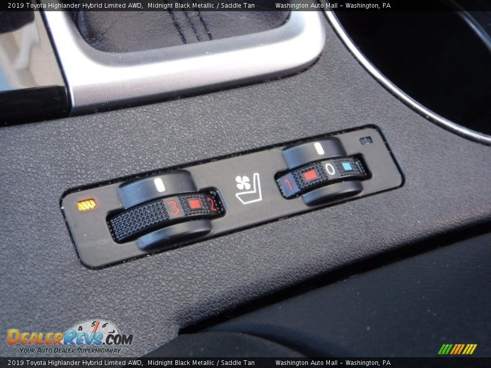 2019 Toyota Highlander Hybrid Limited AWD Midnight Black Metallic / Saddle Tan Photo #6