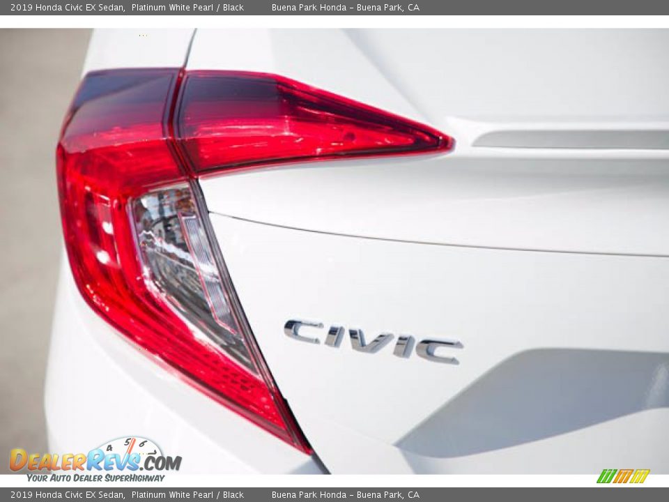 2019 Honda Civic EX Sedan Platinum White Pearl / Black Photo #10