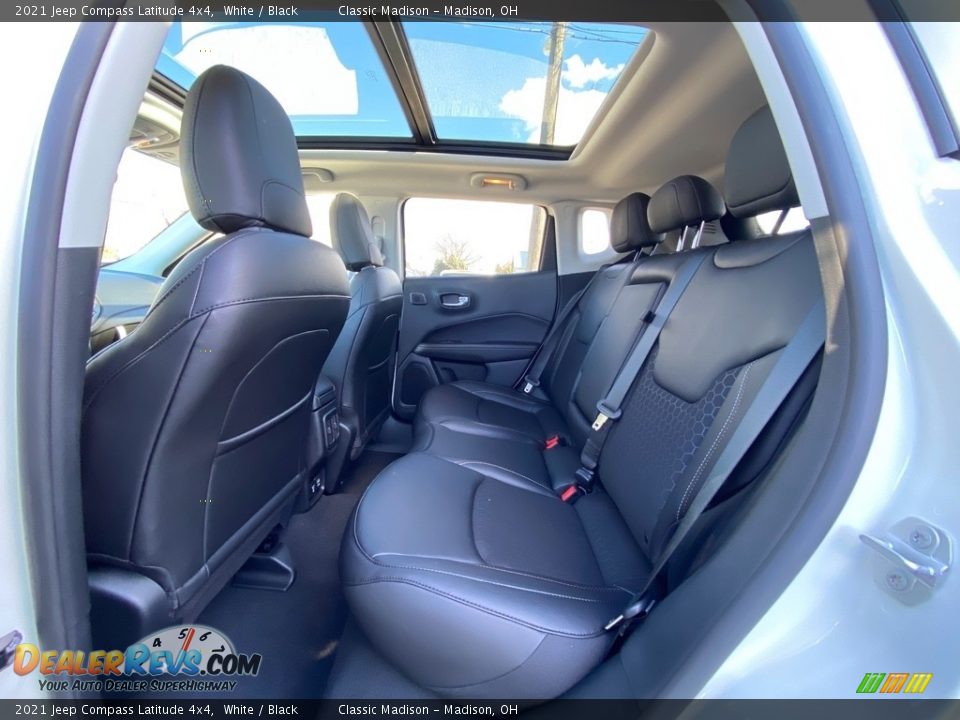 2021 Jeep Compass Latitude 4x4 White / Black Photo #3
