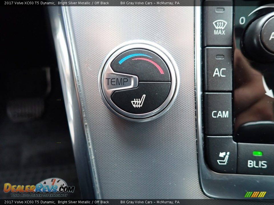 Controls of 2017 Volvo XC60 T5 Dynamic Photo #20