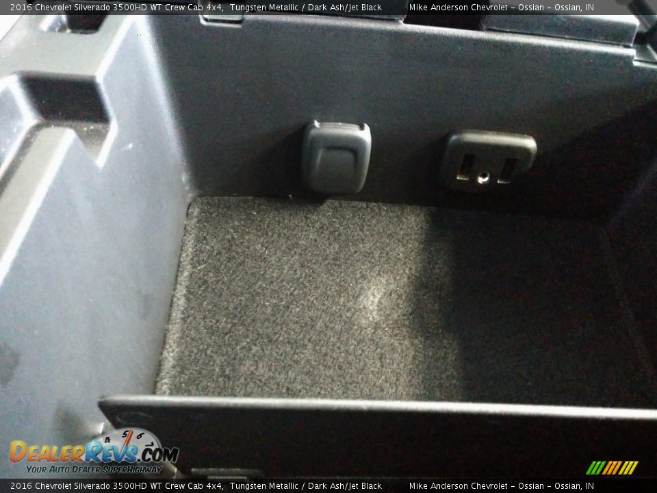 2016 Chevrolet Silverado 3500HD WT Crew Cab 4x4 Tungsten Metallic / Dark Ash/Jet Black Photo #32
