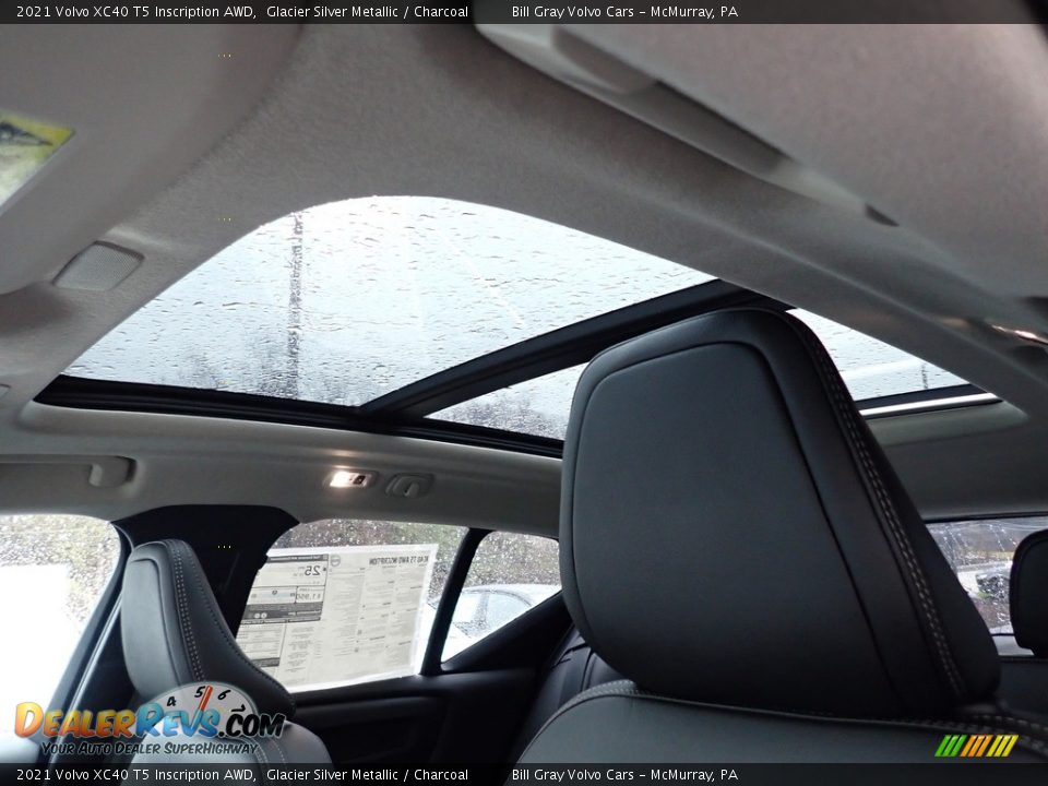 Sunroof of 2021 Volvo XC40 T5 Inscription AWD Photo #12