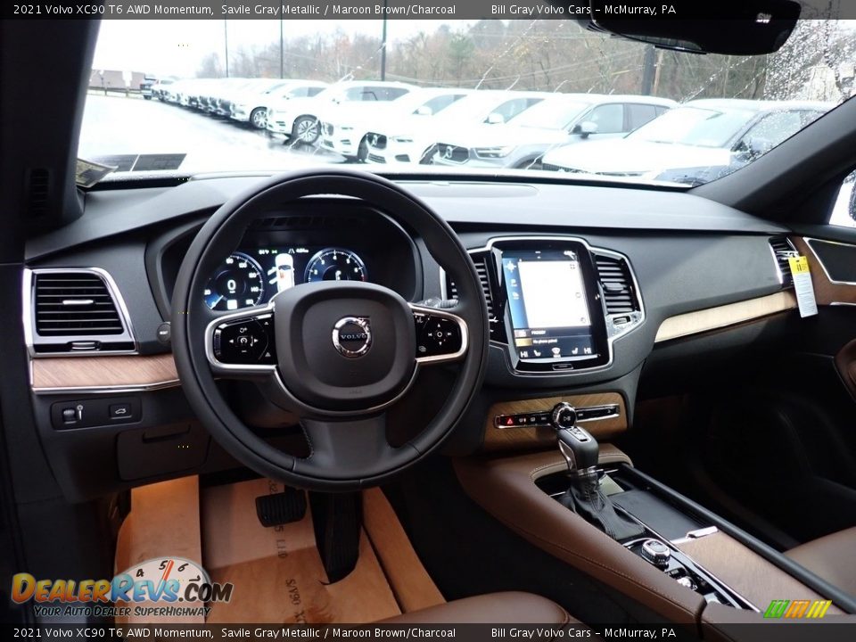 Dashboard of 2021 Volvo XC90 T6 AWD Momentum Photo #9