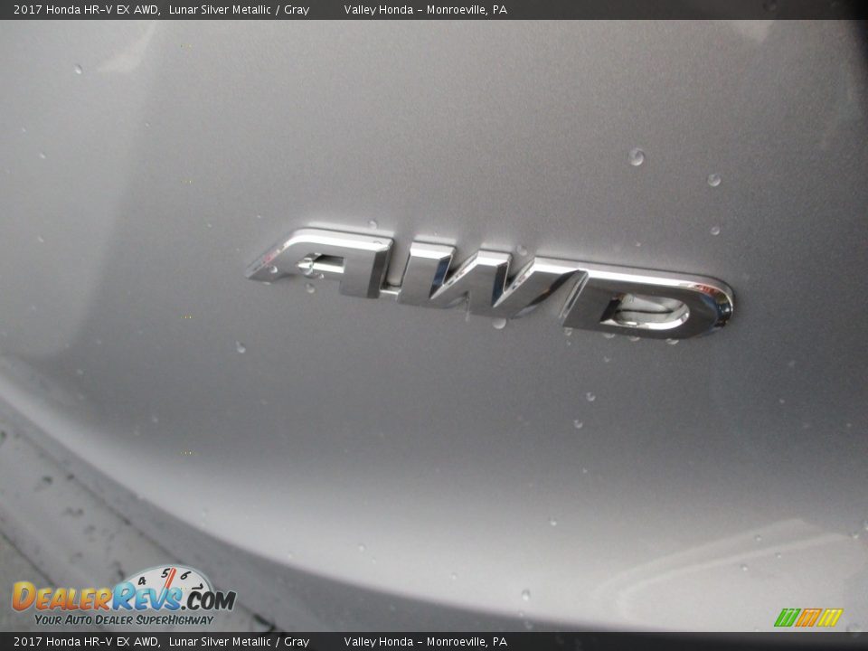 2017 Honda HR-V EX AWD Lunar Silver Metallic / Gray Photo #6