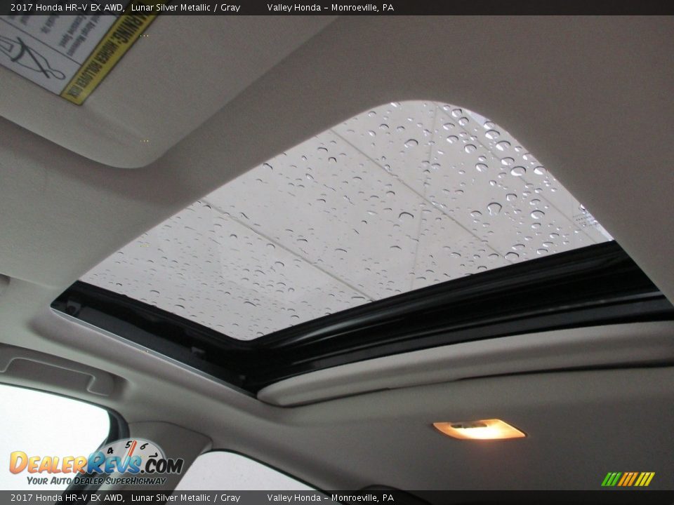 2017 Honda HR-V EX AWD Lunar Silver Metallic / Gray Photo #12