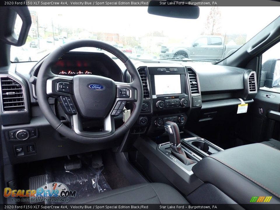 Front Seat of 2020 Ford F150 XLT SuperCrew 4x4 Photo #11