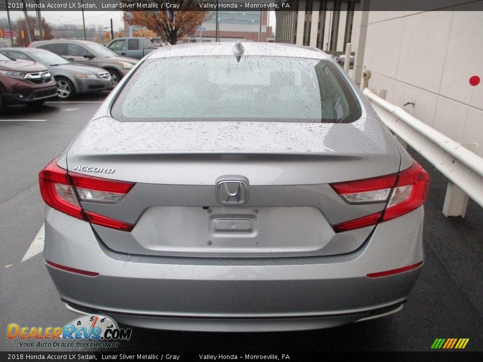 2018 Honda Accord LX Sedan Lunar Silver Metallic / Gray Photo #4