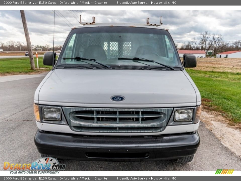 2000 Ford E Series Van E150 Cargo Oxford White / Medium Graphite Photo #9