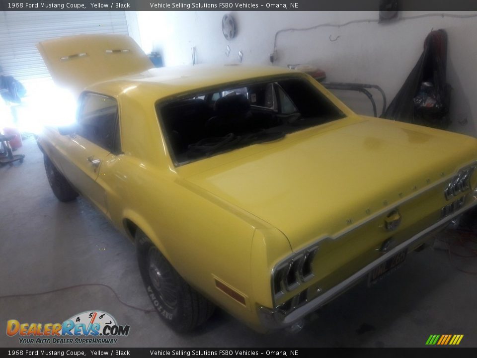 1968 Ford Mustang Coupe Yellow / Black Photo #31