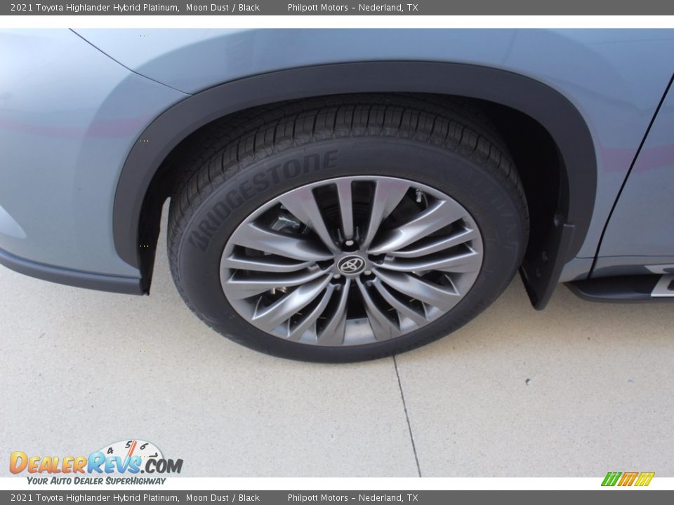 2021 Toyota Highlander Hybrid Platinum Moon Dust / Black Photo #5