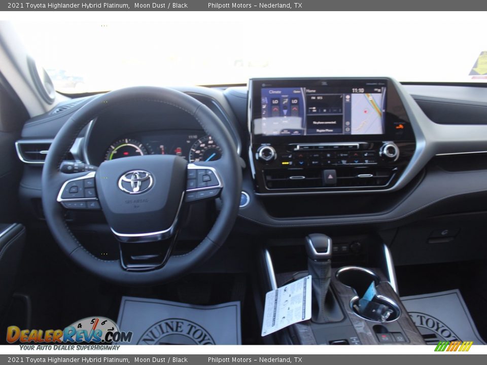 2021 Toyota Highlander Hybrid Platinum Moon Dust / Black Photo #20