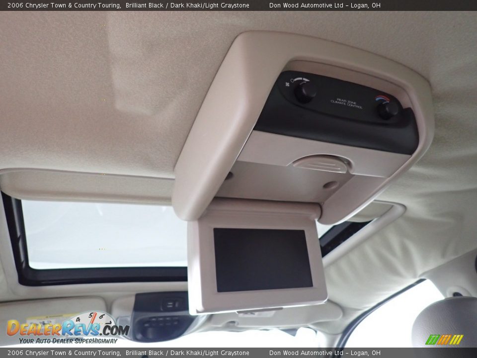 2006 Chrysler Town & Country Touring Brilliant Black / Dark Khaki/Light Graystone Photo #3