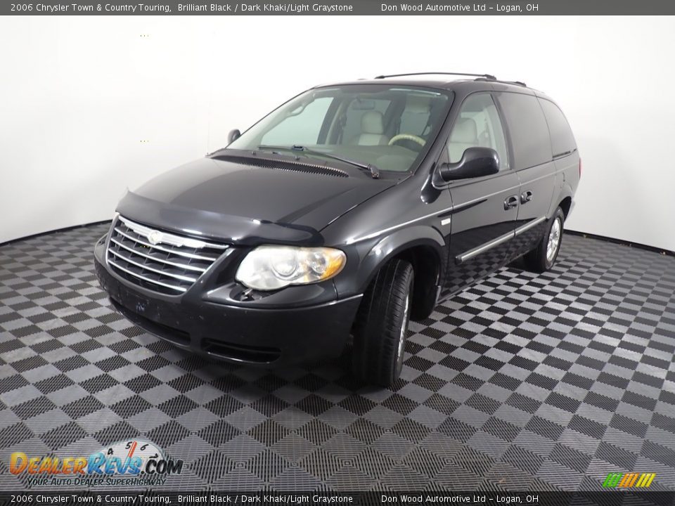 2006 Chrysler Town & Country Touring Brilliant Black / Dark Khaki/Light Graystone Photo #9