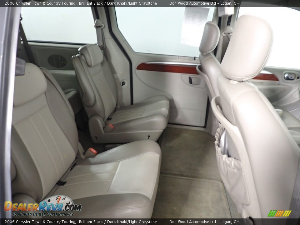 2006 Chrysler Town & Country Touring Brilliant Black / Dark Khaki/Light Graystone Photo #25