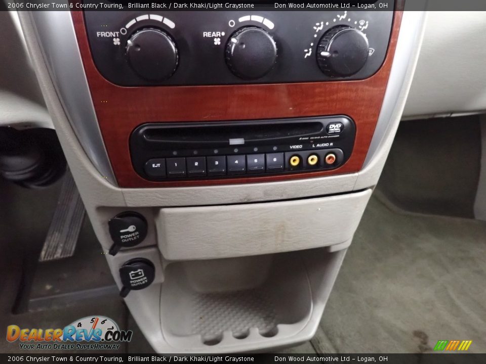 2006 Chrysler Town & Country Touring Brilliant Black / Dark Khaki/Light Graystone Photo #35