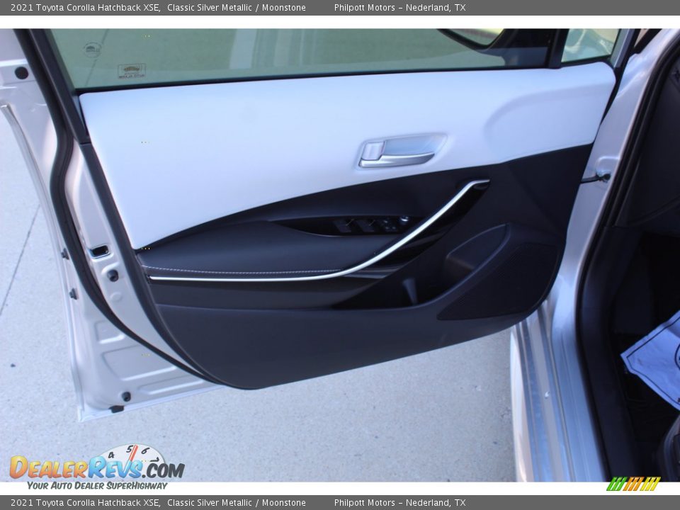 Door Panel of 2021 Toyota Corolla Hatchback XSE Photo #9
