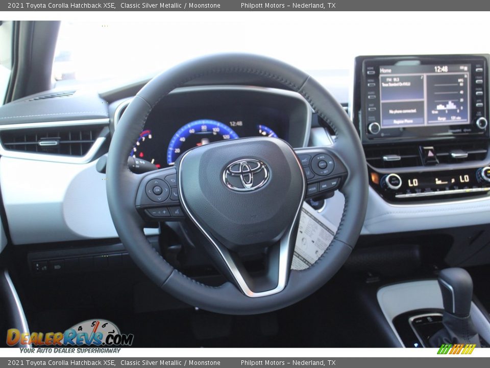 2021 Toyota Corolla Hatchback XSE Classic Silver Metallic / Moonstone Photo #22