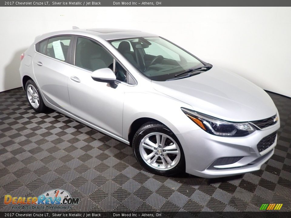2017 Chevrolet Cruze LT Silver Ice Metallic / Jet Black Photo #2